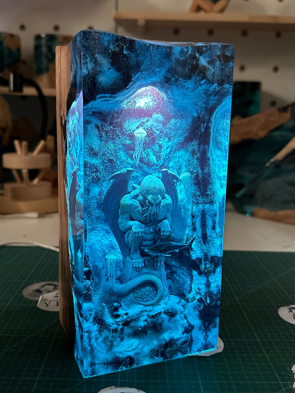Custom order: Resin wood night light (The production time takes about 20-30 days)
